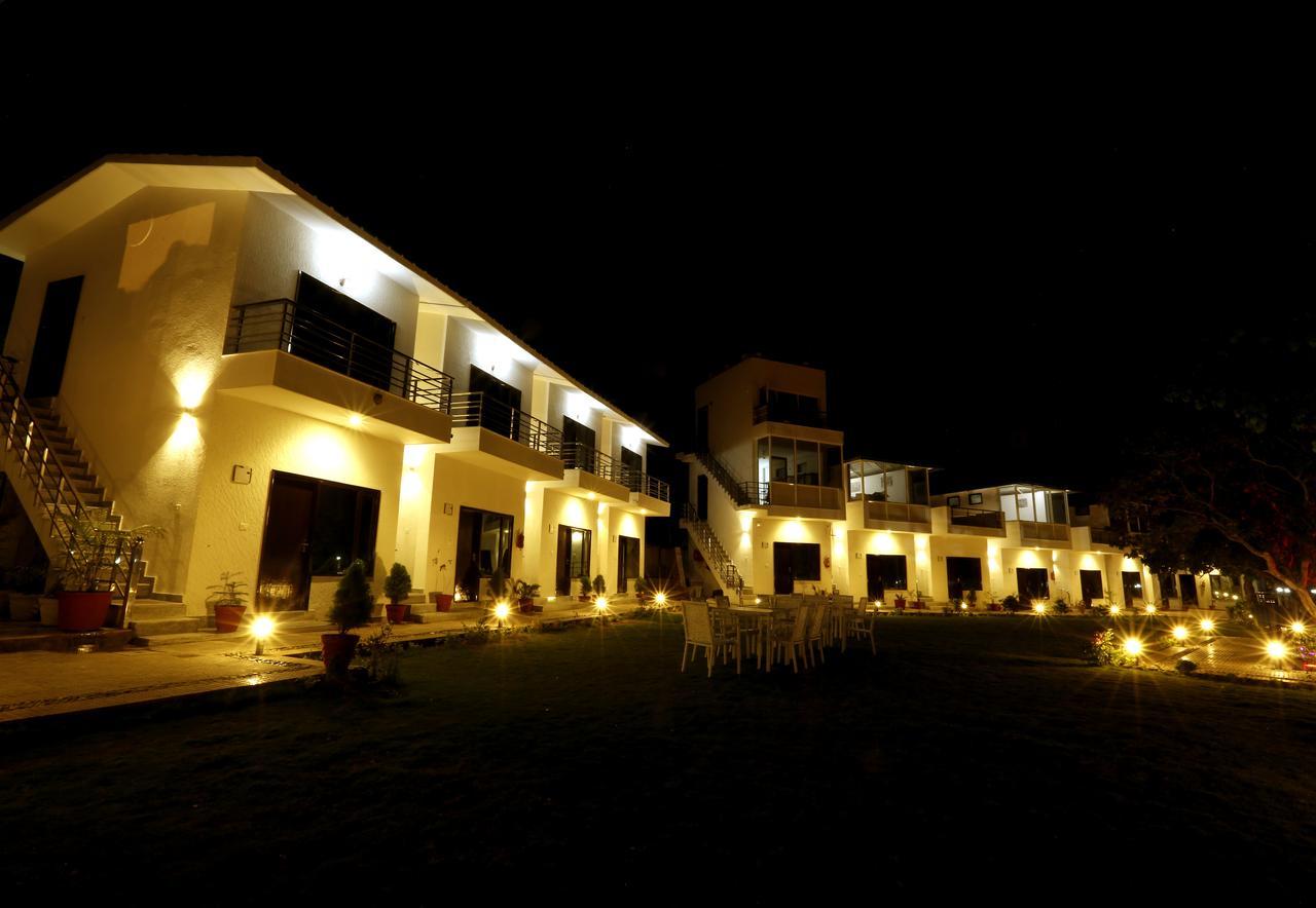 Ezzenza Mahayana Resort & Spa Rišikéš Exteriér fotografie